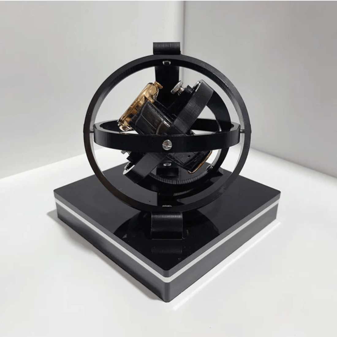 Moktan Sabai – Silent Automatic Watch Winder with Display Case – image 53740084724058